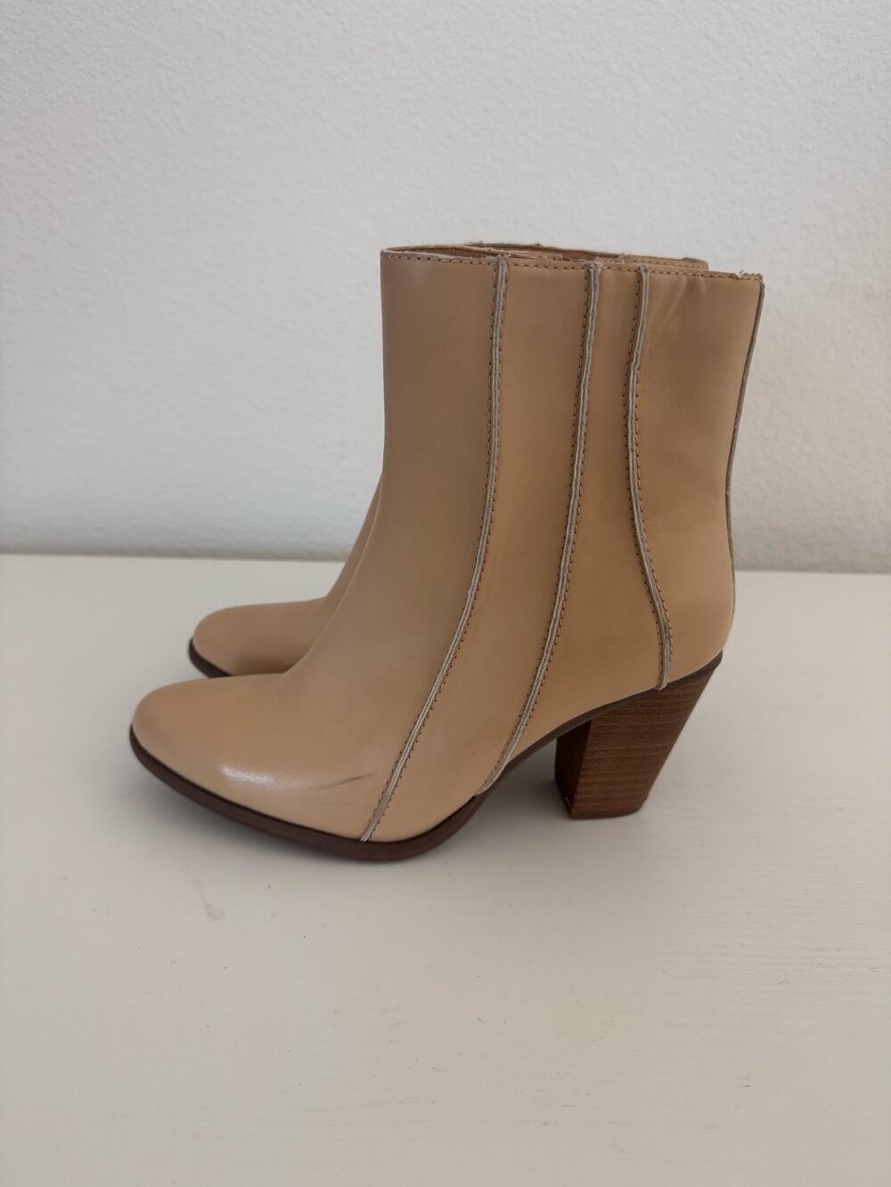 Code West Womens Vintage Cream Healed Ankle Boots Size 7.5 Tan